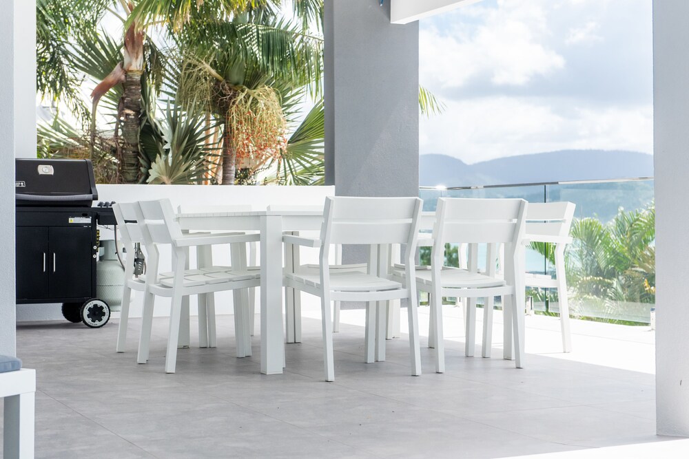 Kara Point  Airlie Beach