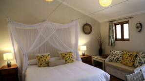 Coffre-forts dans les chambres, bureau, draps fournis