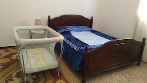 3 chambres, lits bébé, draps fournis