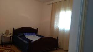 3 chambres, lits bébé, draps fournis