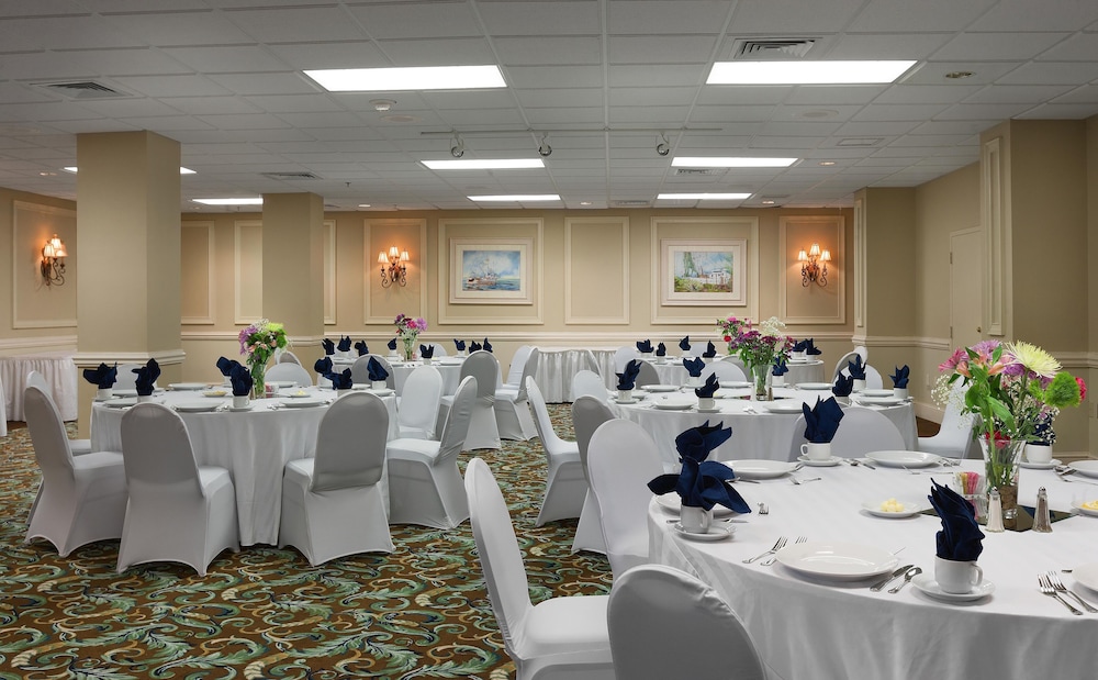 Oceanfront 1 Bedroom Suite w/ Gorgeous View + Official On-Site Rental Privileges