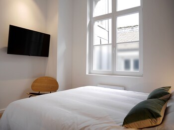 Le Chat Qui Dort Vieux Lille Ii Lille Avis Et Reservation Ebookers Fr