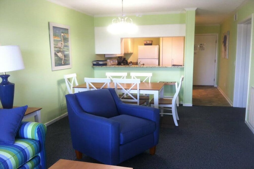 A Place at the Beach III Family Resort., Atlantic Beach Room Prices