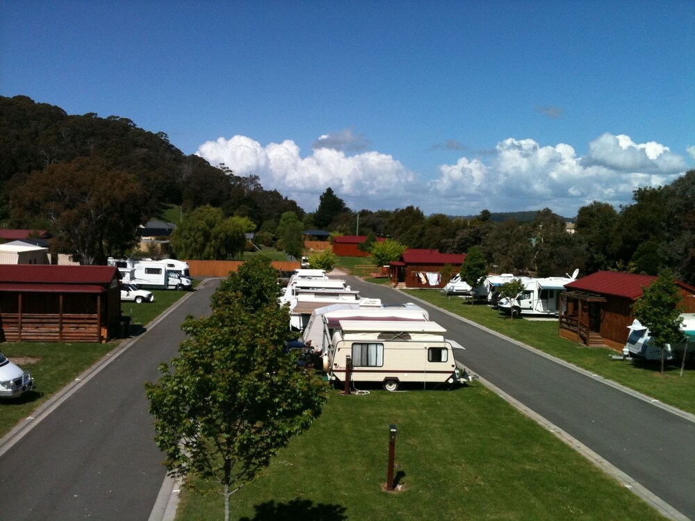 Latrobe Mersey River Caravan & Cabin Pk