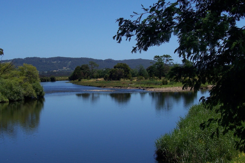 Latrobe Mersey River Caravan & Cabin Pk