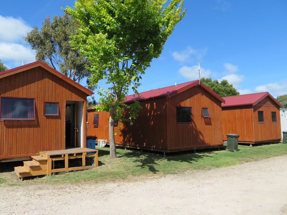 Latrobe Mersey River Caravan & Cabin Pk