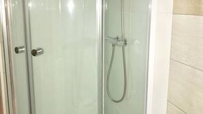 Douche de la salle de bain