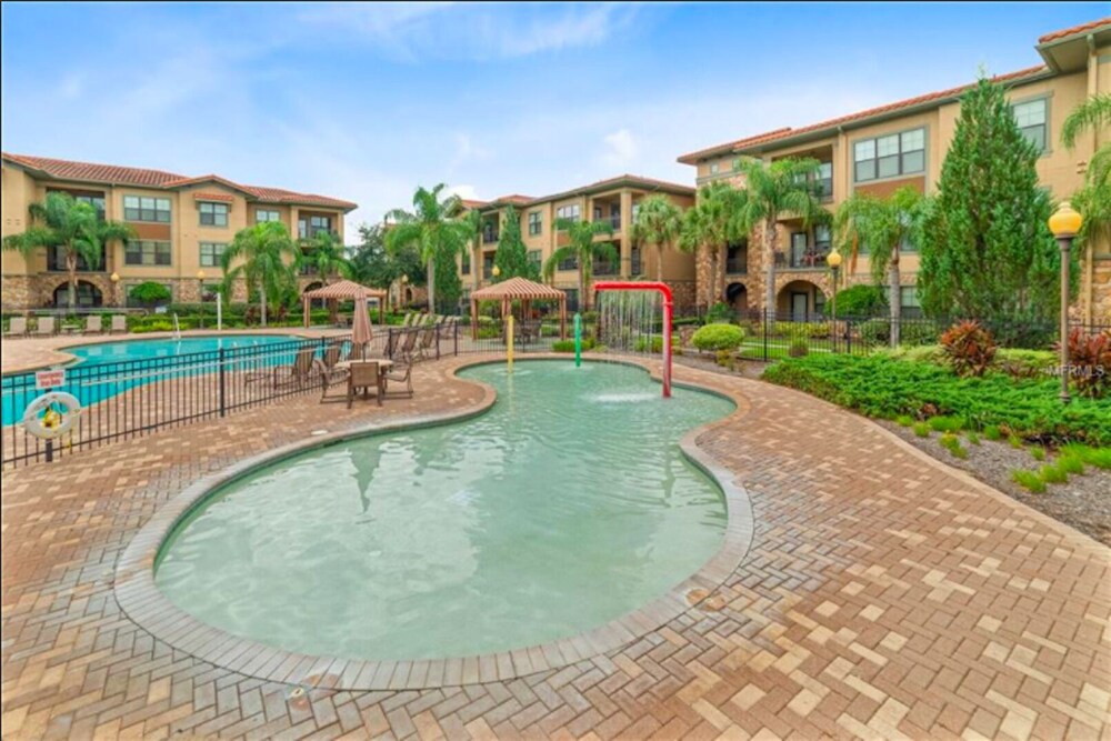 Beautiful 3 Bedroom Condo Near Disney World In Orlando