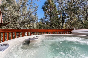 Imperial Getaway Relaxing 2 Br Sugarloaf Cabin Bbq Big Bear 2020