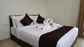 Blackout curtains, soundproofing, iron/ironing board, free WiFi