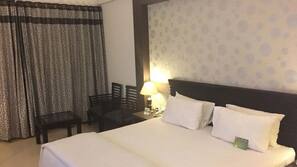 Rollaway beds, free WiFi