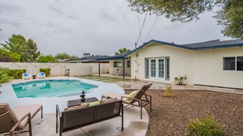 4BR Home in Scottsdale by WanderJaunt
