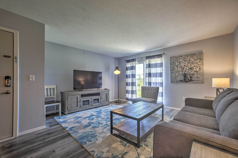 Clean & Cozy Family Condo in the Heart of Branson!