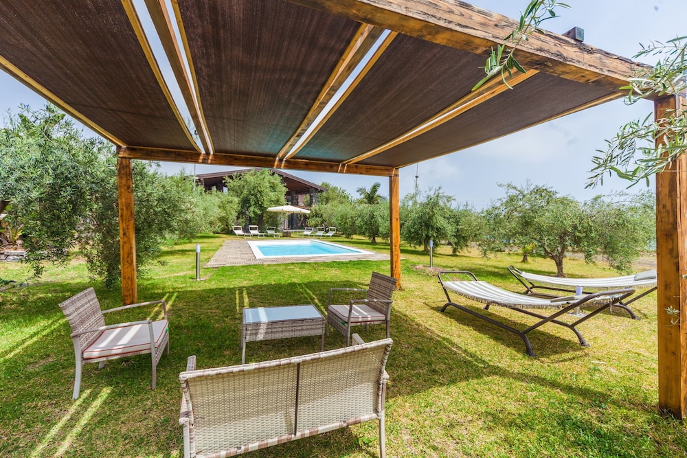 Private Pool, sea View, Lovely Outdoor Spaces in Aci Castello, Italy