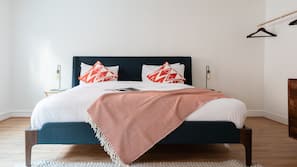 2 bedrooms, laptop workspace, free WiFi, linens