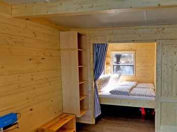 Bunbo Das Bungalowboot Brandenburg An Der Havel Room Prices Reviews Travelocity