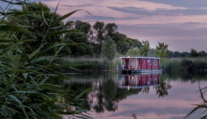 Bunbo Das Bungalowboot In Brandenburg An Der Havel Expedia