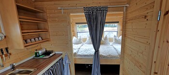 Bunbo Das Bungalowboot Brandenburg An Der Havel Room Prices Reviews Travelocity
