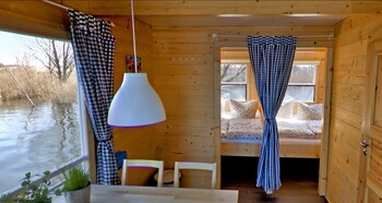 Bunbo Das Bungalowboot Brandenburg An Der Havel Room Prices Reviews Travelocity