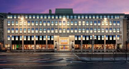YOTEL Edinburgh