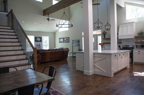 Best Cabins In Quinlan For 2020 Find Cheap 115 Cabins Rentals