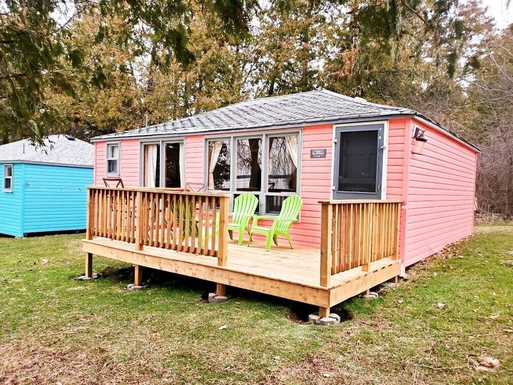 Cribs on East Lake in Prince Edward Best Rates & Deals on Orbitz