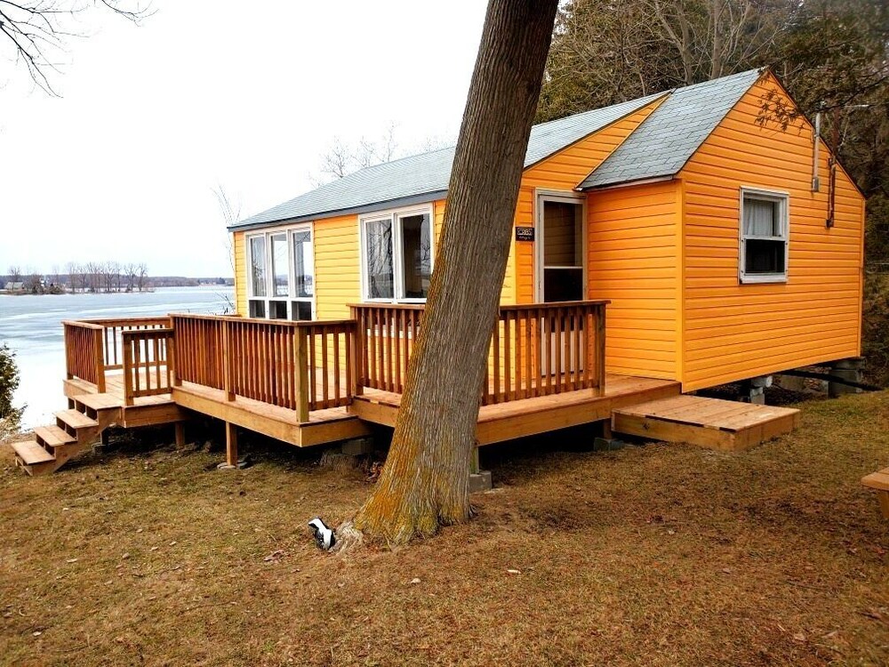 Cribs on East Lake in Prince Edward Best Rates & Deals on Orbitz