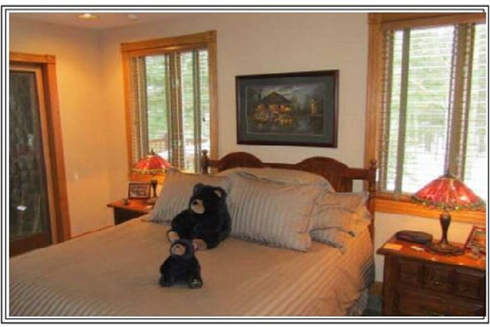 Ski Young golf Lake Home 16 people Iron