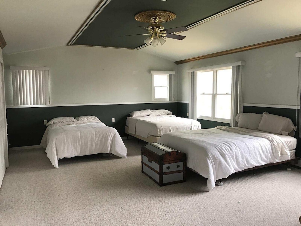 Beautiful property on Big Platte Lake Benzie County Vrbo