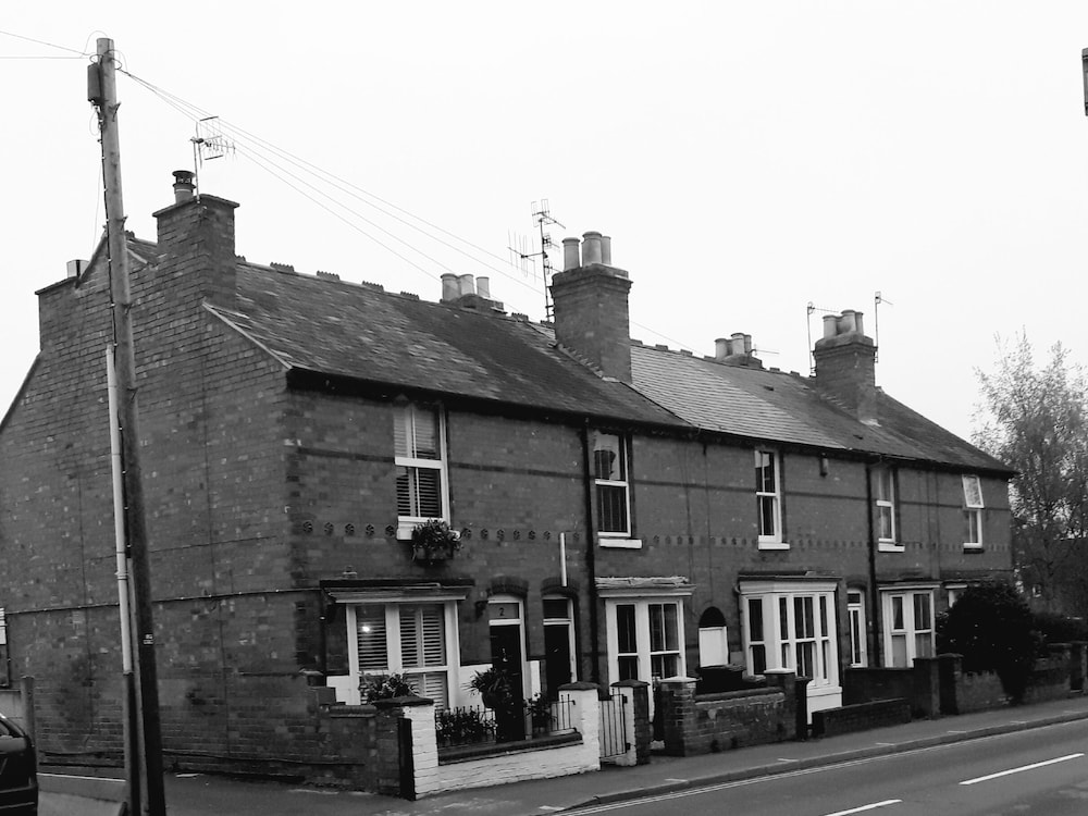 Edwards Cottage Grove Road Cottages In Stratford Upon Avon