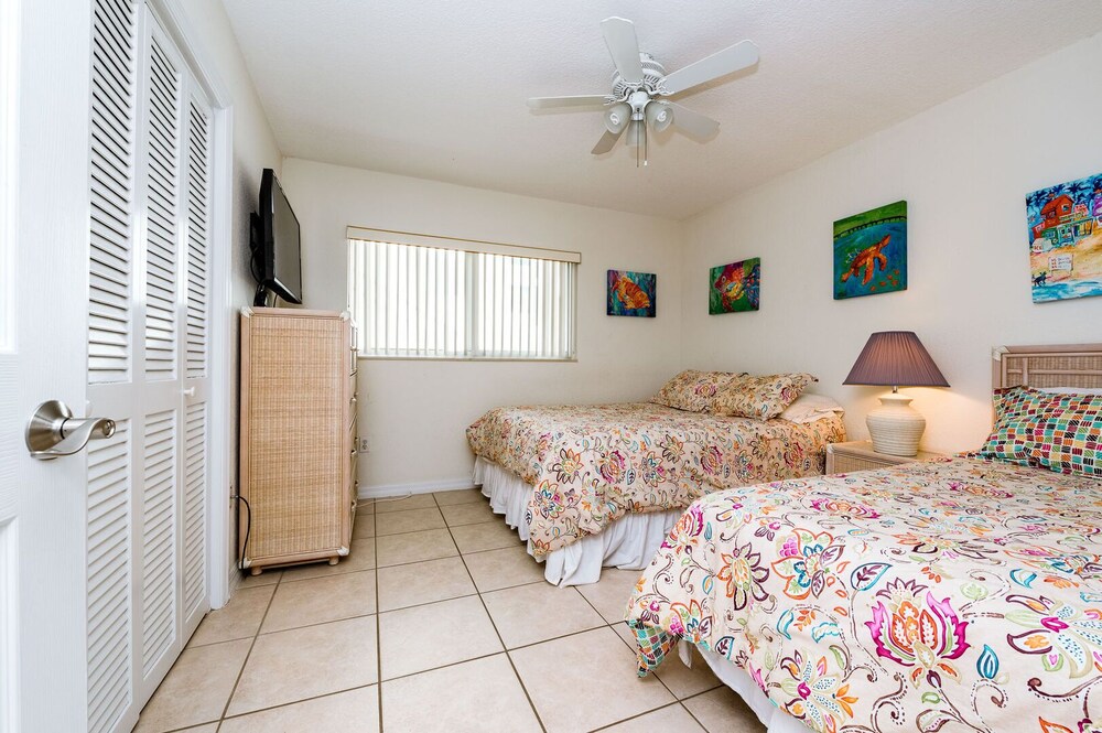 Fabulous Location 2 2 Condo On The Beach Just Steps From Coveted Flagler Ave In New Smyrna Beach Hotel Rates Reviews On Orbitz Fabulous Location 2 2 Condo On The Beach Just Steps From Coveted Flagler Ave In New Smyrna Beach Hotel Rates Reviews On Orbitz