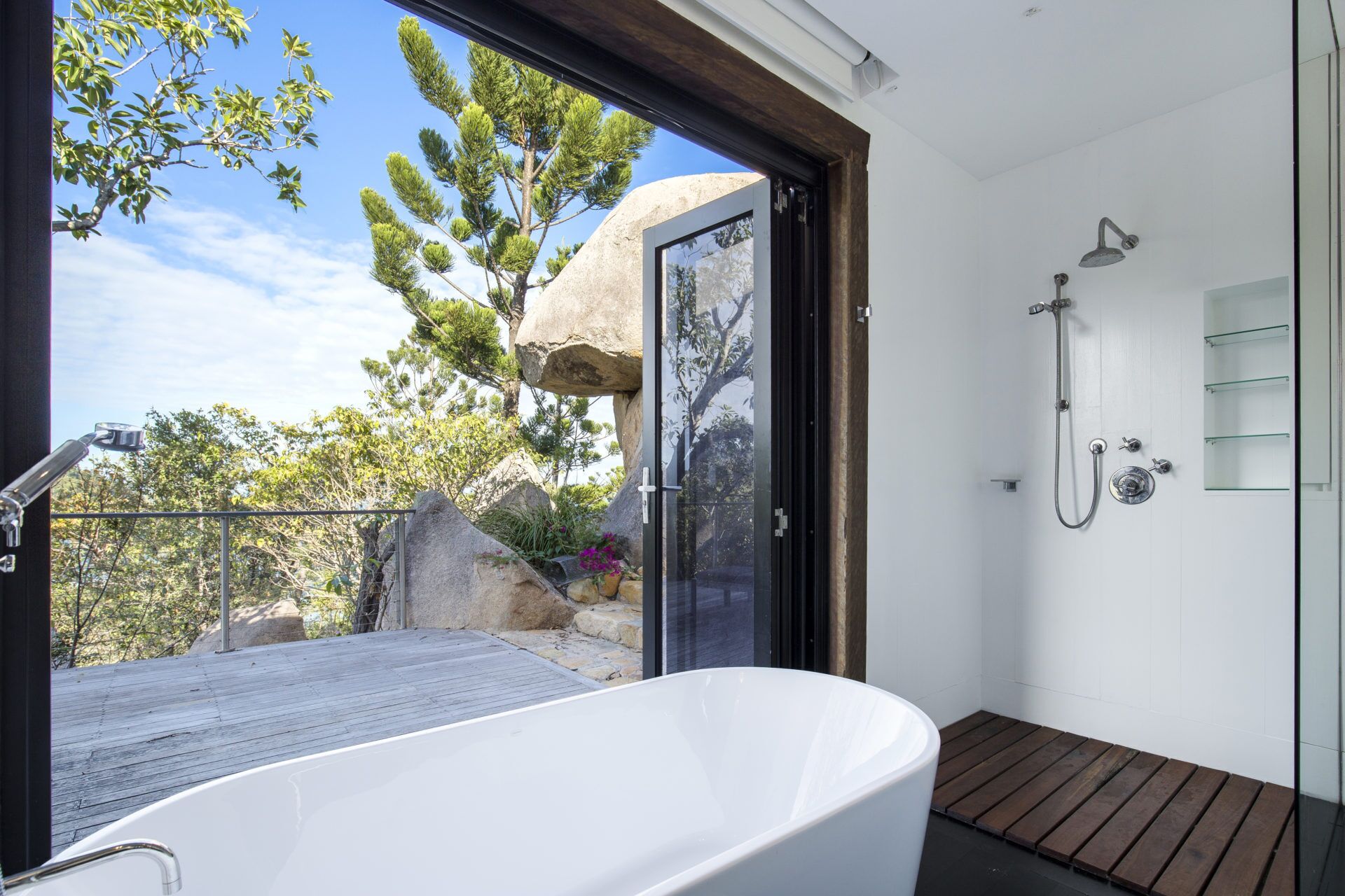 The Pavilions - Picnic Bay, QLD