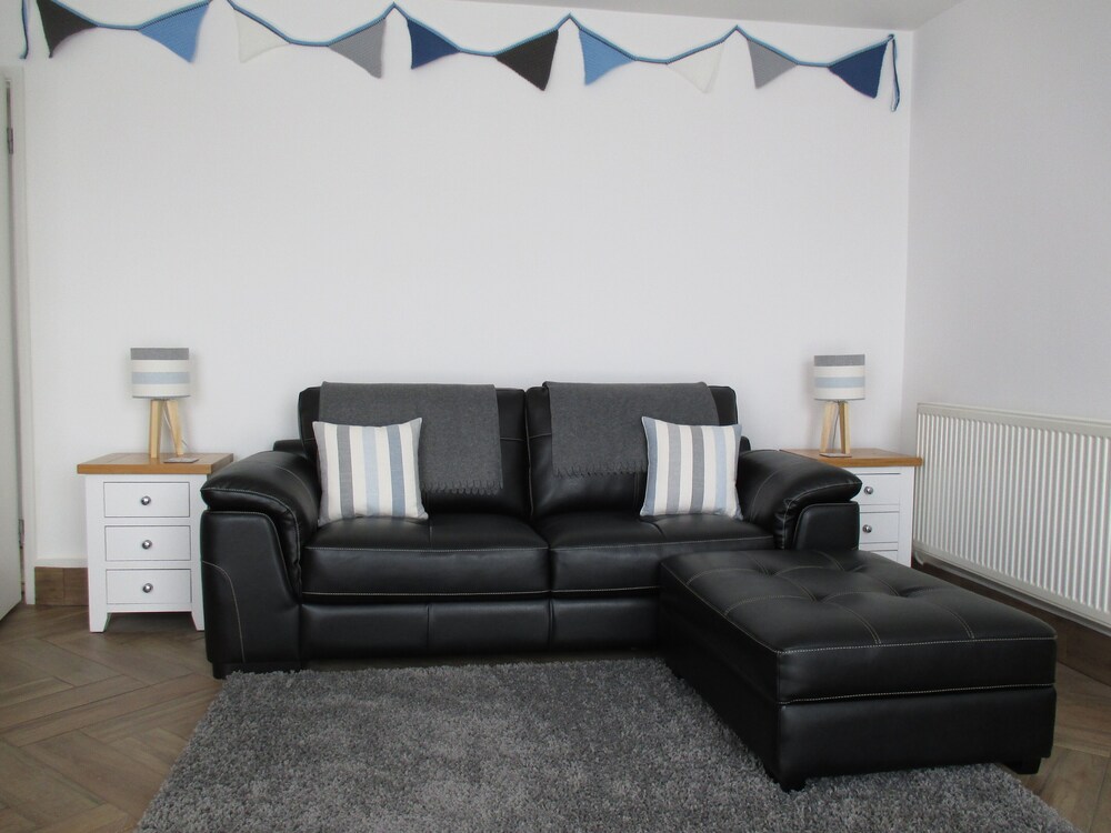 2 Bedroom Apartments Near Me Pet Friendly - Search your ...