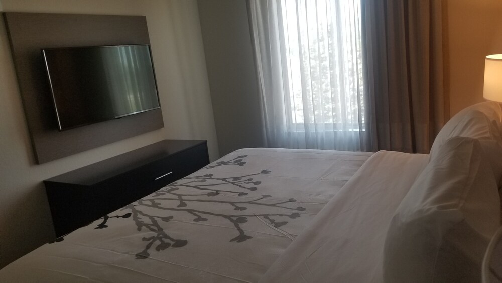 Sleep Inn Great Falls Airport