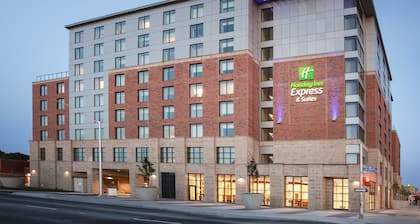 Holiday Inn Express & Suites Ottawa Downtown East, an IHG Hotel