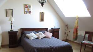 3 chambres, fer et planche à repasser, accès Internet, draps fournis