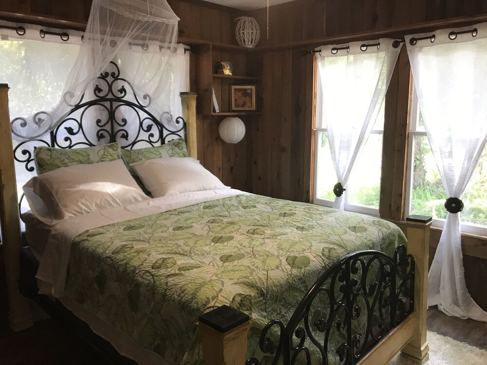 Private cottage by the Sea Safety Harbor Vrbo