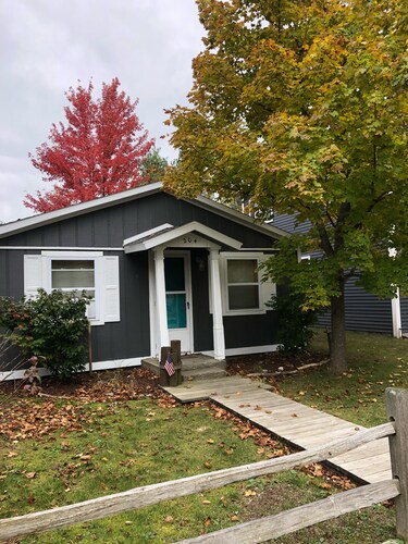 Best Cabins In Tawas City For 2020 Find Cheap 59 Cabins Rentals