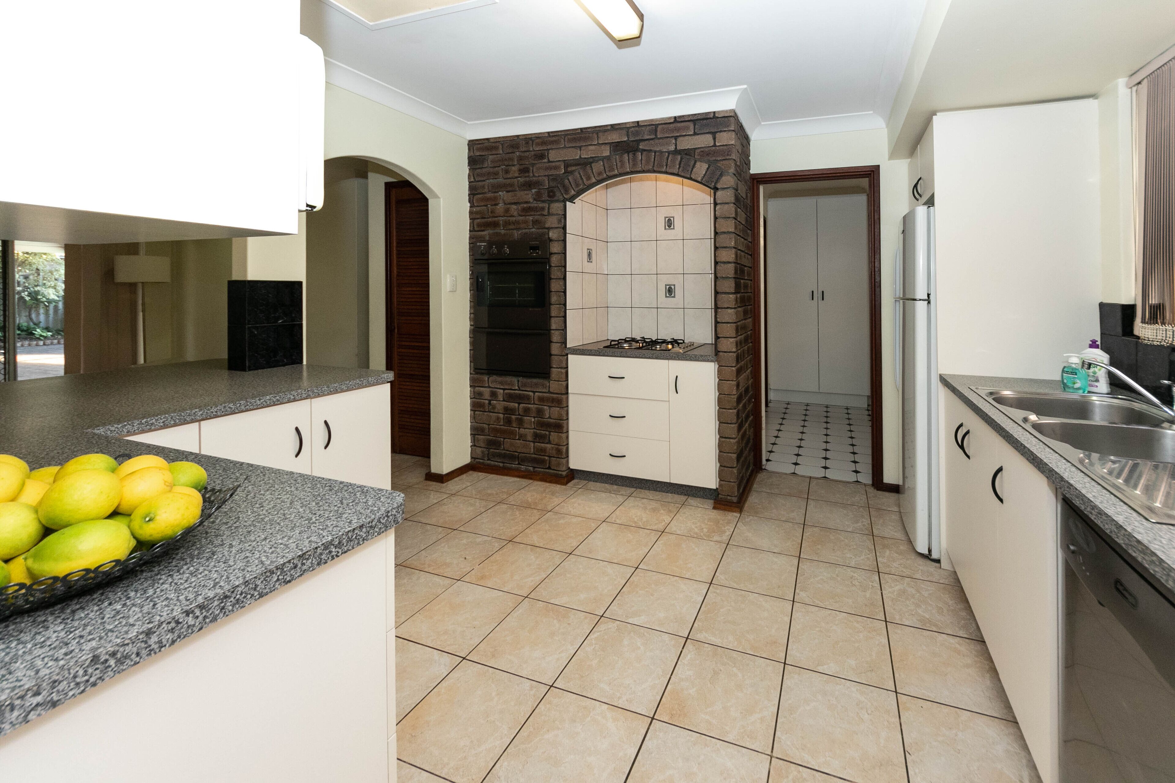 Cosy Lodge Leeming close to Fiona Stanley Hospital