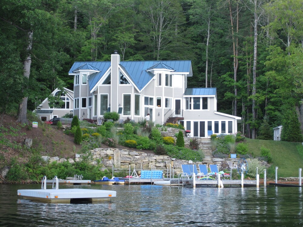 Stunning Lakefront on Lake Rescue 2.5mi. From Okemo in Central Vermont