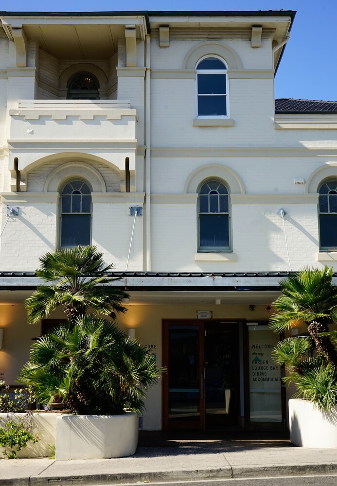 The Clovelly Hotel