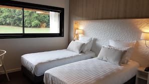 Premium bedding, in-room safe, individually decorated