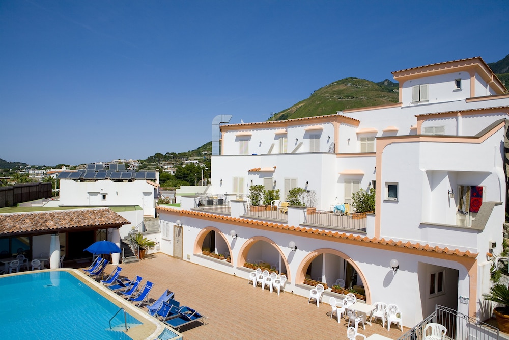 Hotel Terme Tramonto Doro In Forio Italy Expedia - 