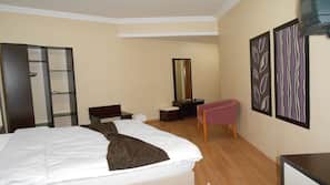 1 Schlafzimmer, Minibar, Schreibtisch, Bügeleisen/Bügelbrett