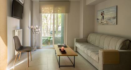 12 Keys Athens Apartments