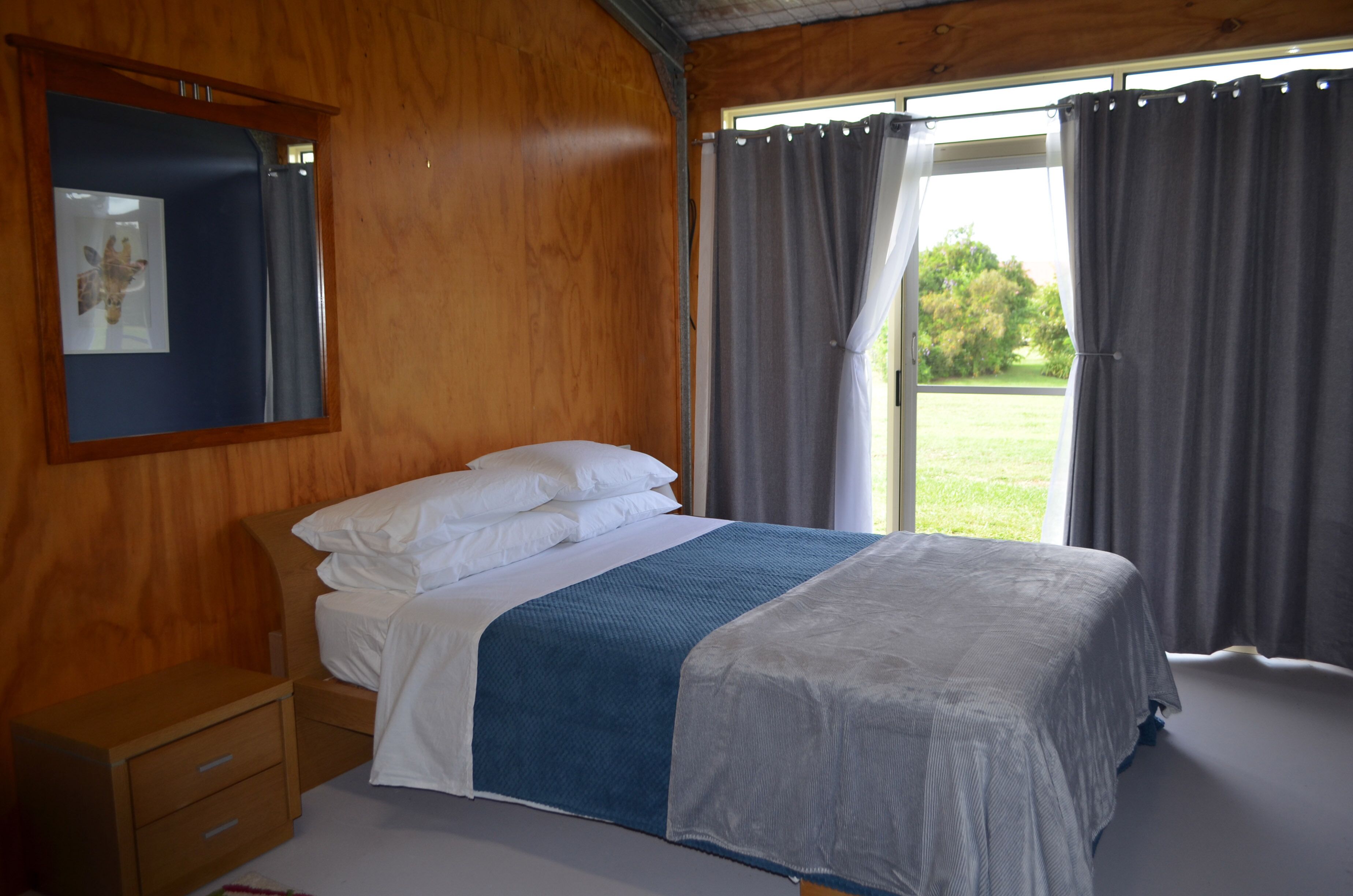 Near and Far Yamba - Farmstay - Family & Dog Friendly