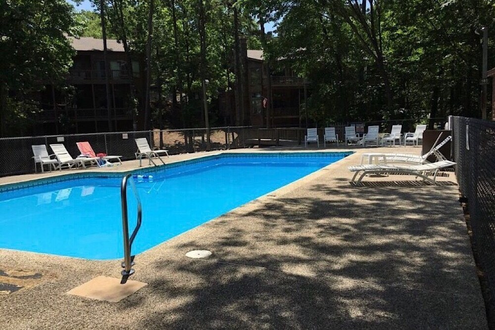 Beautiful Condo in Mountain Harbor/Lake Ouachita