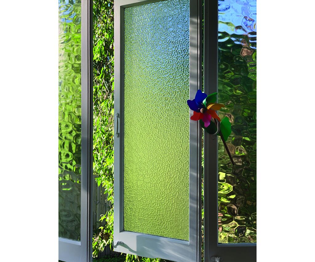 Spacious and light beach house - 7 mins from Cairns CBD