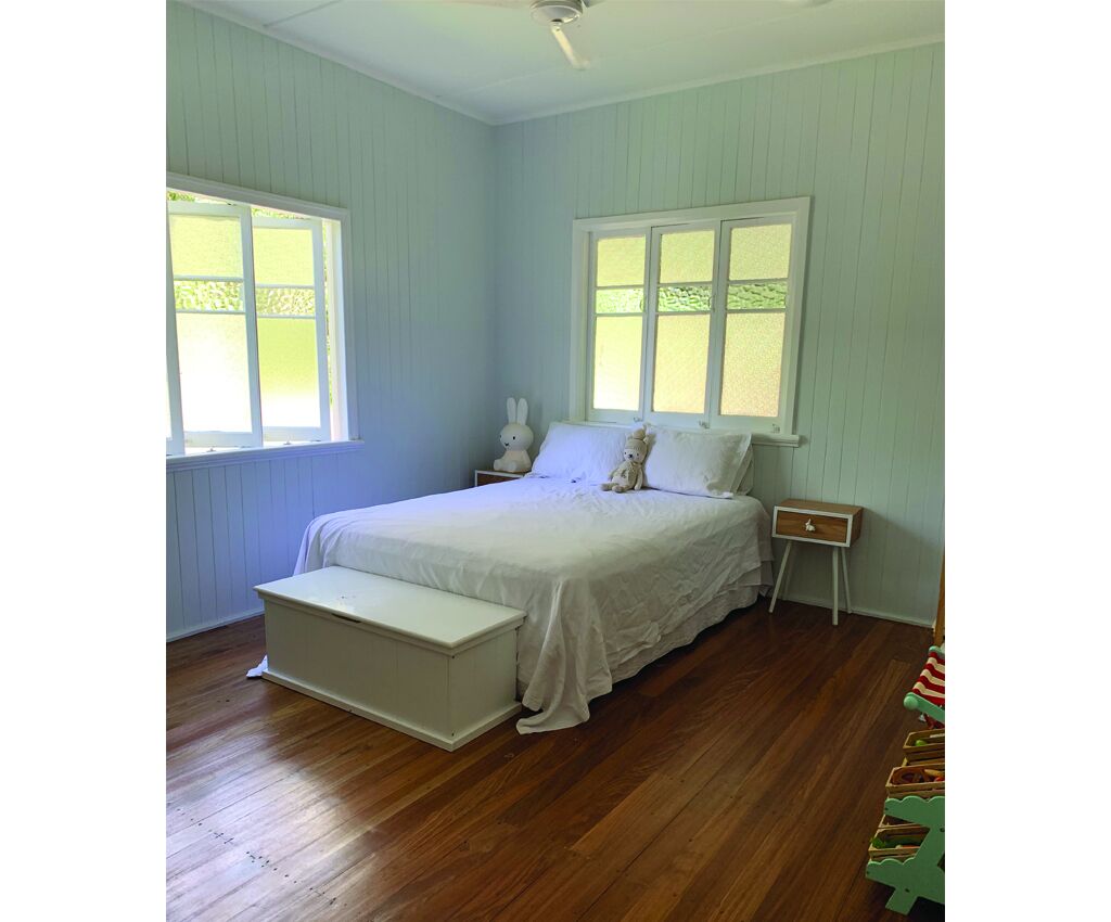 Spacious and light beach house - 7 mins from Cairns CBD
