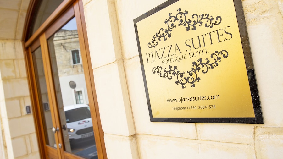 Pjazza Suites Boutique Hotel